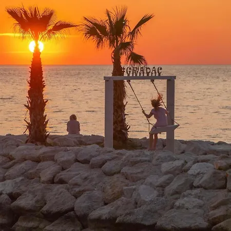 Lux La Playa דירה *