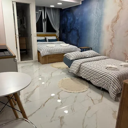 Lux La Playa גראדאץ